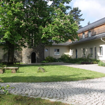 Bild von Hof in Dhamma Dvara